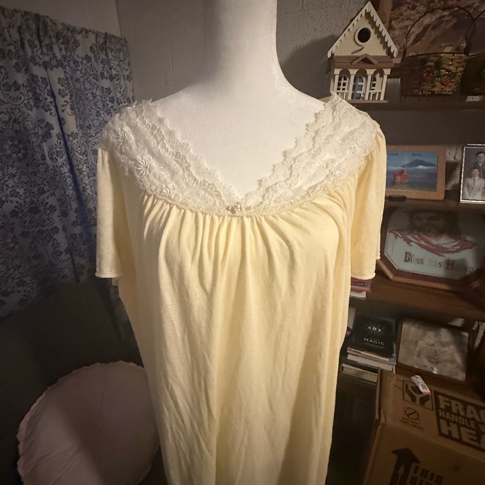 Cream Lace Trim Pajama Set